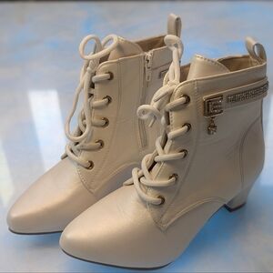 Cream Lace-Up Ankle Boots w/ Kitten Heel & Rhinestone Detail | EU 35